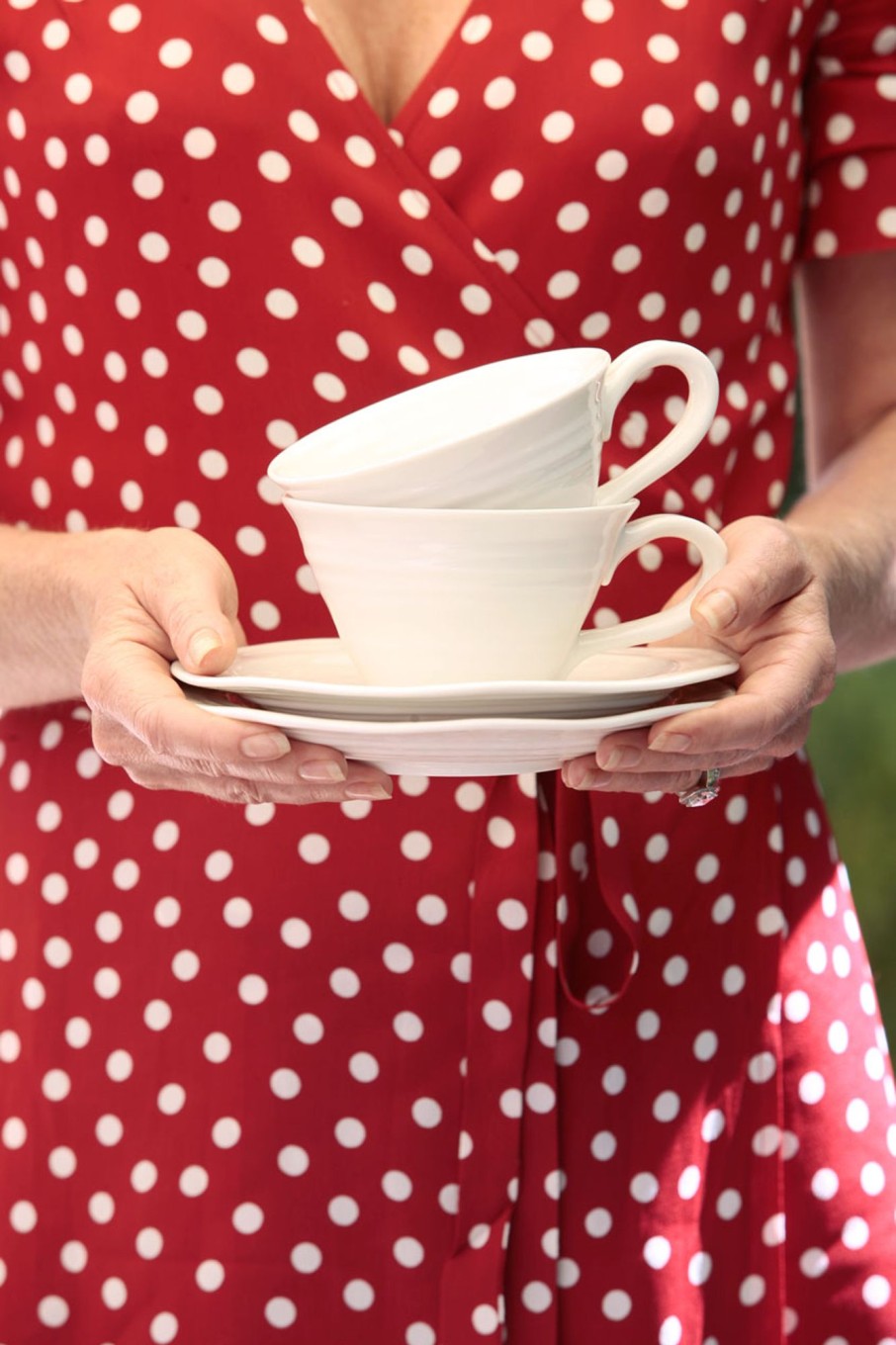 White Porcelain Teacup & Saucer - Set Of Four Wholesale