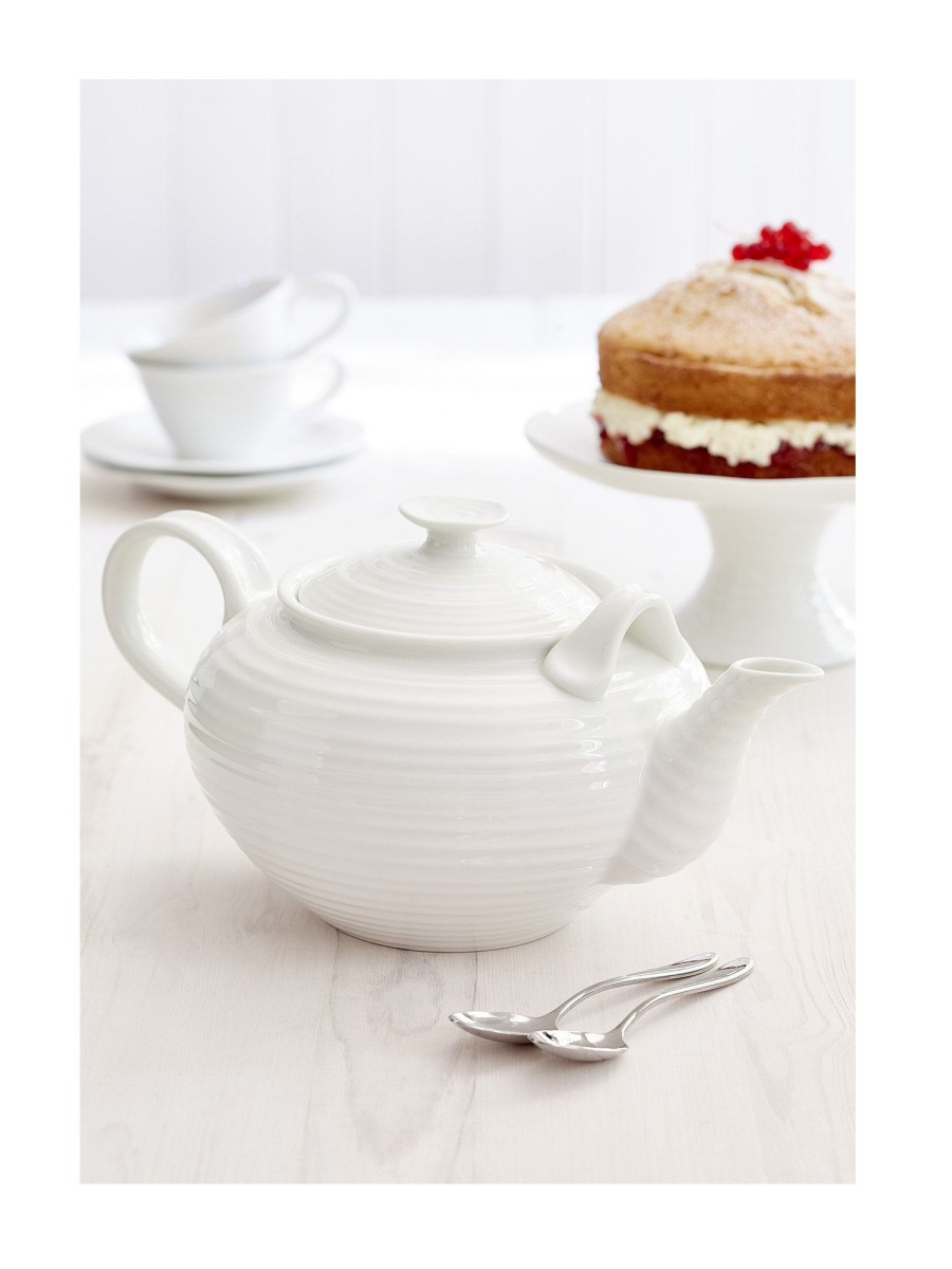 White Porcelain Teacup & Saucer - Set Of Four Wholesale