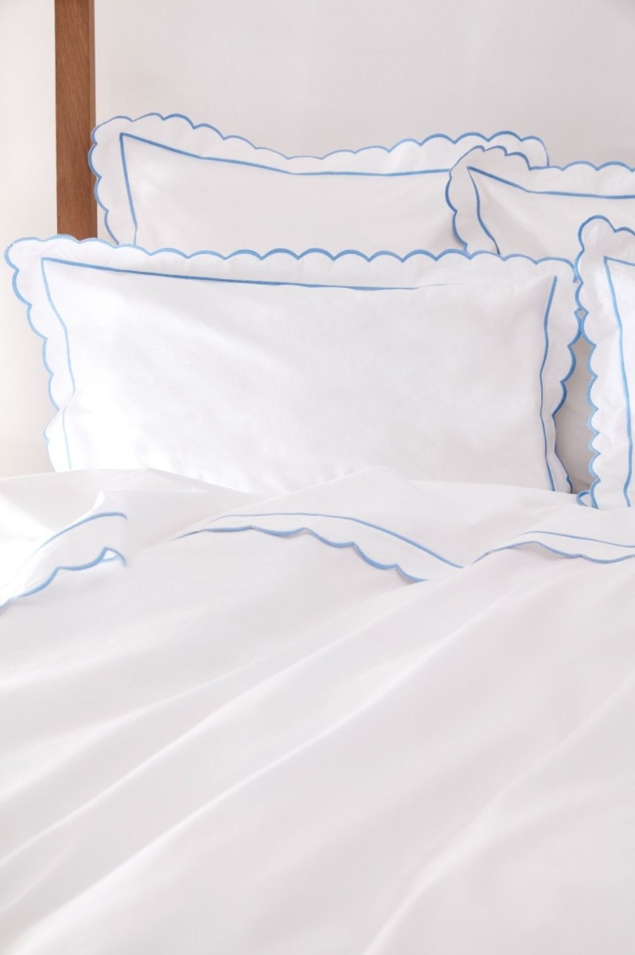 Blue Scalloped Emperor Duvet Cover Wholesale