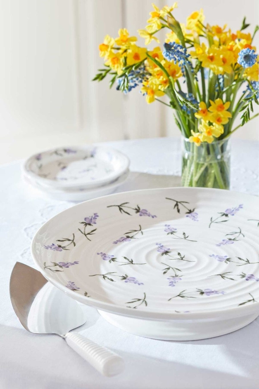 Lavandula Footed Cake Stand Wholesale